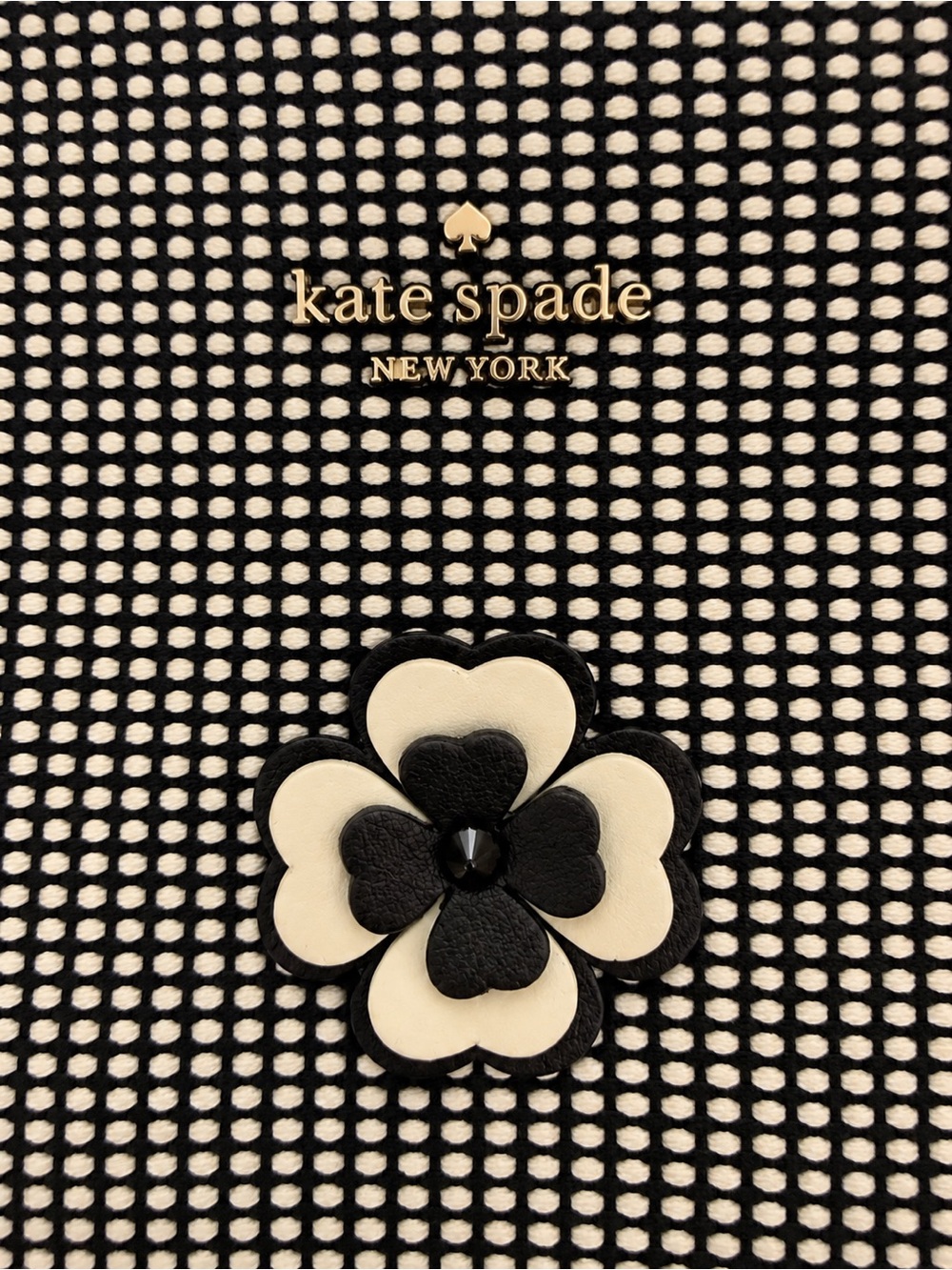 Kate Spade Black Cream Floral Makeup Cosmetic Case Wristlet - Picture 2 of 8